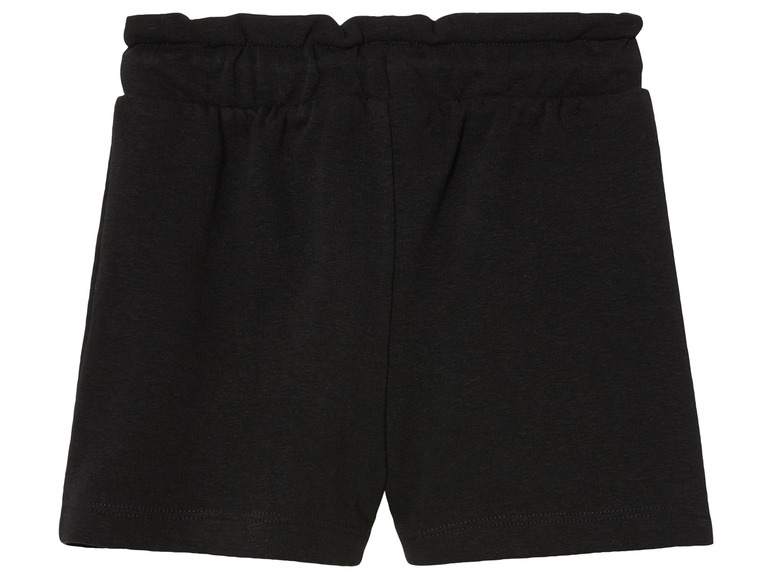 Čierne šortky s elastickým pásom