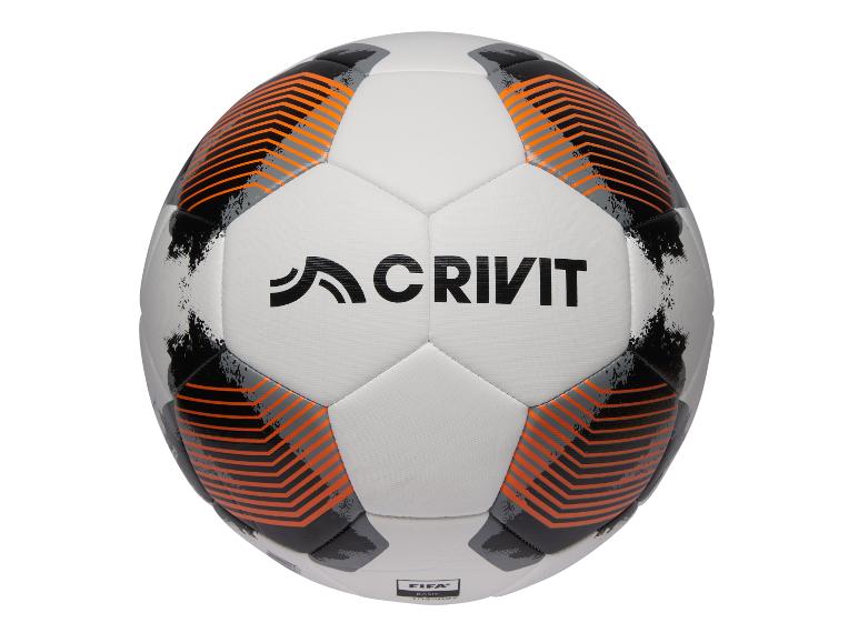 Biela futbalová lopta s oranžovými a čiernymi grafickými detailmi.