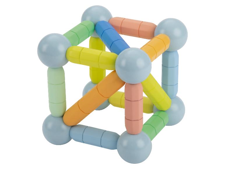 3D model farebnej molekulárnej štruktúry s guľami a tyčami.
