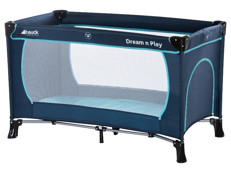 Modrá cestovná postieľka so sieťovanými bokmi a nápisom 'Dream n Play'