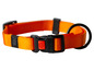 Oranžový obojok pre psa Ruffwear s čiernou prackou a krúžkom.
