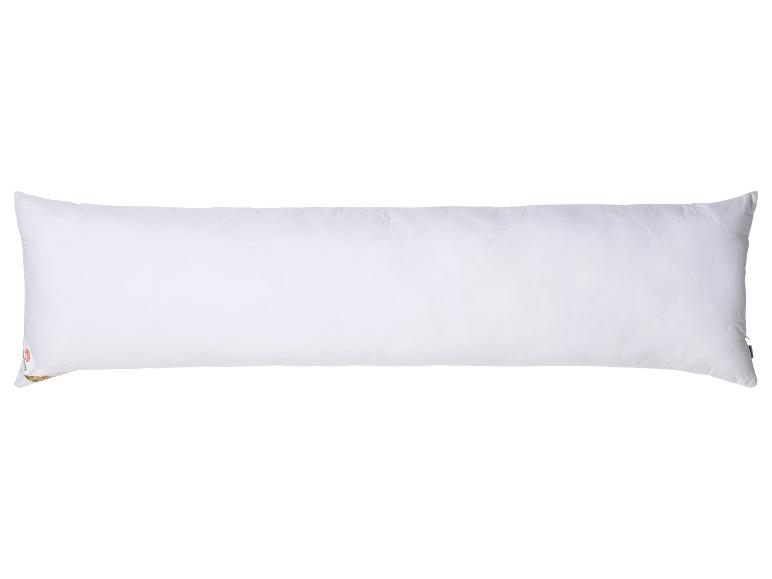 Veľký biely vankúš so zipsom.