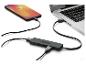 Smartfón, laptop a TRONIC USB rozbočovač s káblami.
