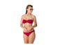 Dámske červené bikiny s bandeau topom a slnečnými okuliarmi.