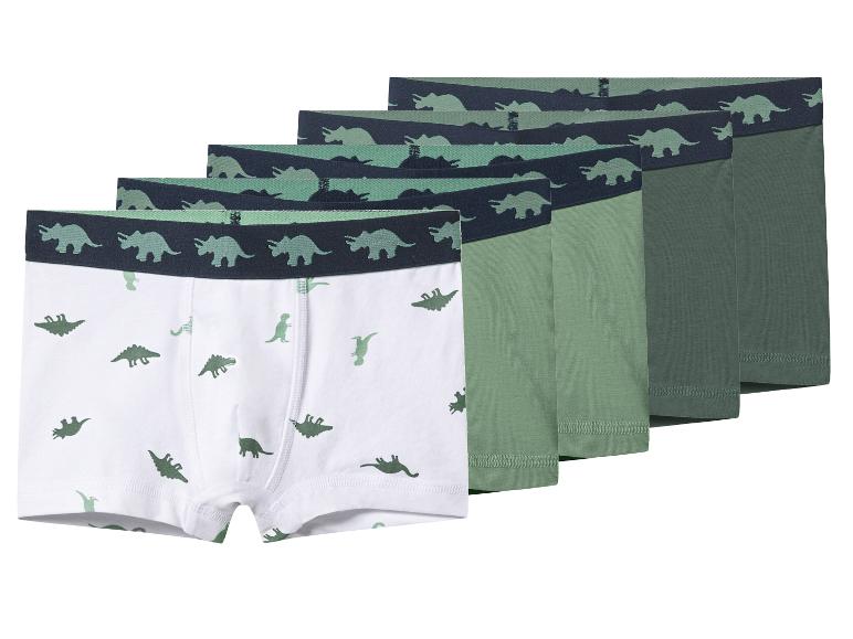 Balenie 5 detských boxeriek s dinosaurovým vzorom v bielej a zelených odtieňoch.