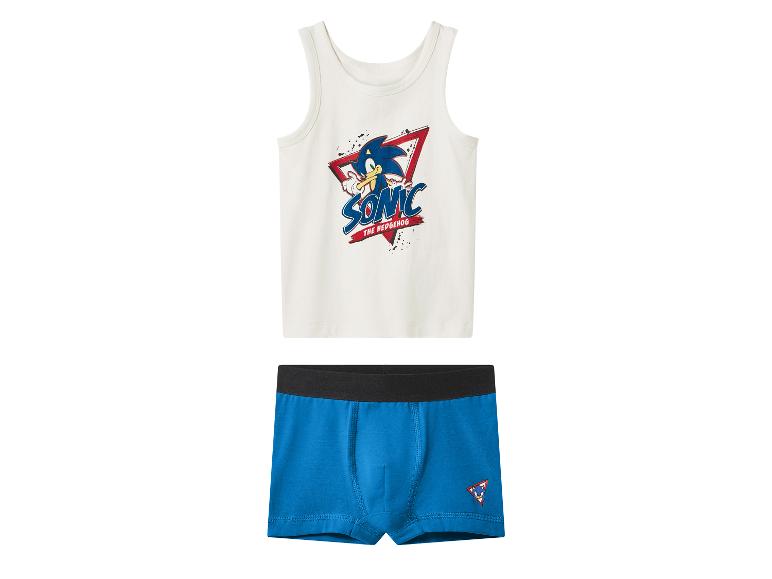 Biele tielko a modré boxerky s motívom Sonic The Hedgehog.