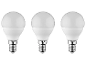 Tri LED žiarovky so závitom E14.