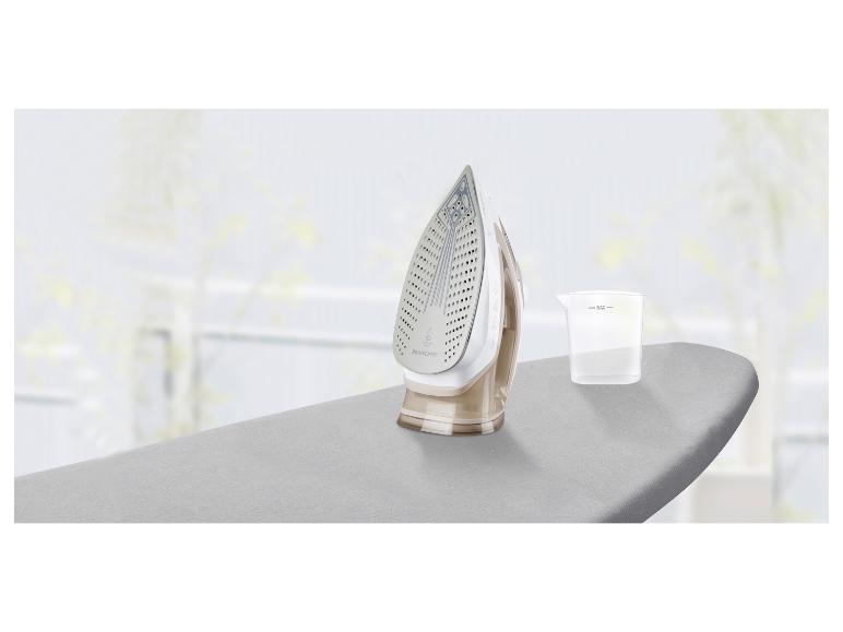 Žehlička SilverCrest, kanva a žehliaca doska.