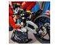 Detailný záber na červený model motocykla LEGO Technic Ducati Panigale V4 R.