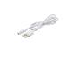 Biely USB kábel s konektormi USB-A a USB-C.