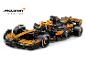 Hračka pretekárskeho auta McLaren Formula 1 Team s logami sponzorov.