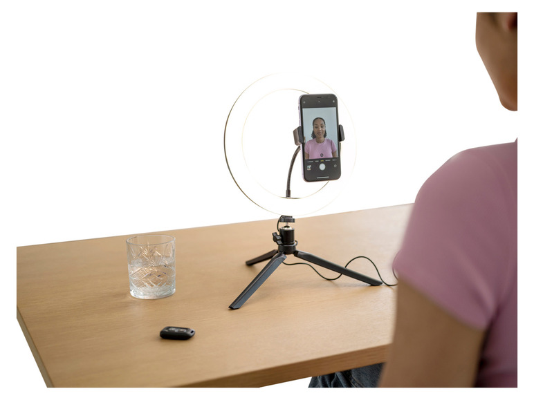 Prejsť na zobrazenie na celú obrazovku: Trust Statív so svetlom Ring Light Vlogging Kit Maku – obrázok 3