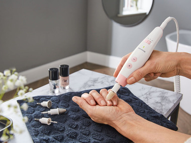 SILVERCREST® PERSONAL CARE Súprava na manikúru a pedikúru SMPS 7 E1