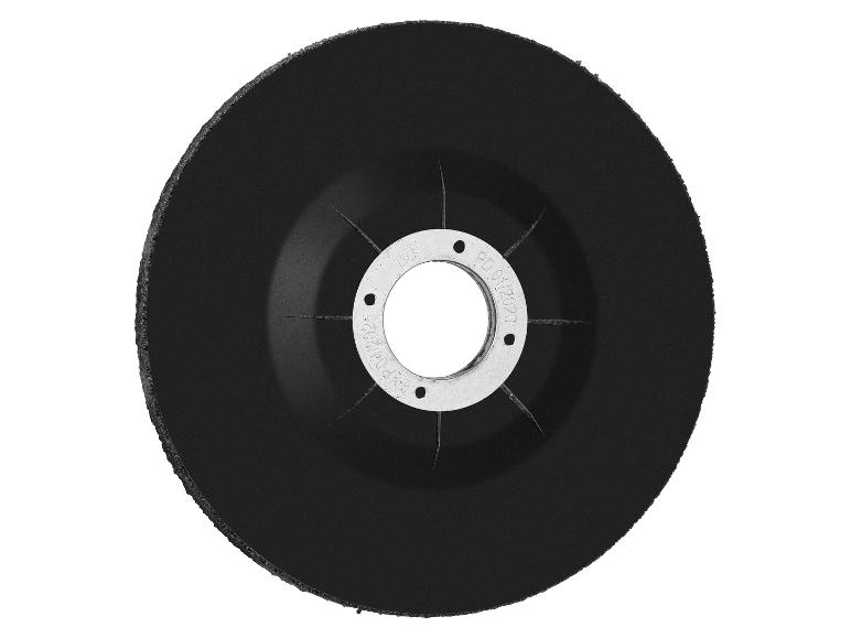Čierny brúsny kotúč na brúsenie.