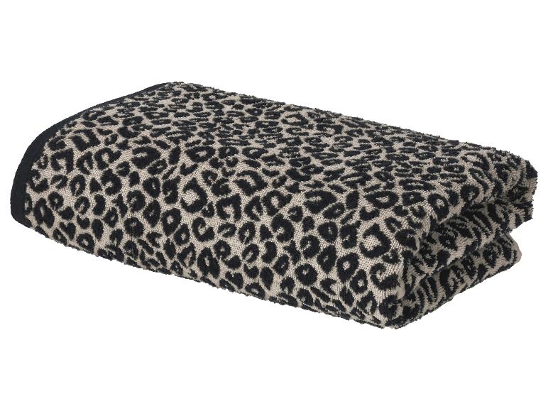 Zložený uterák s leopardím vzorom v čiernej a béžovej farbe