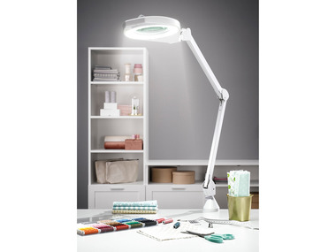 LIVARNO home Upínacia LED lampa s lupou