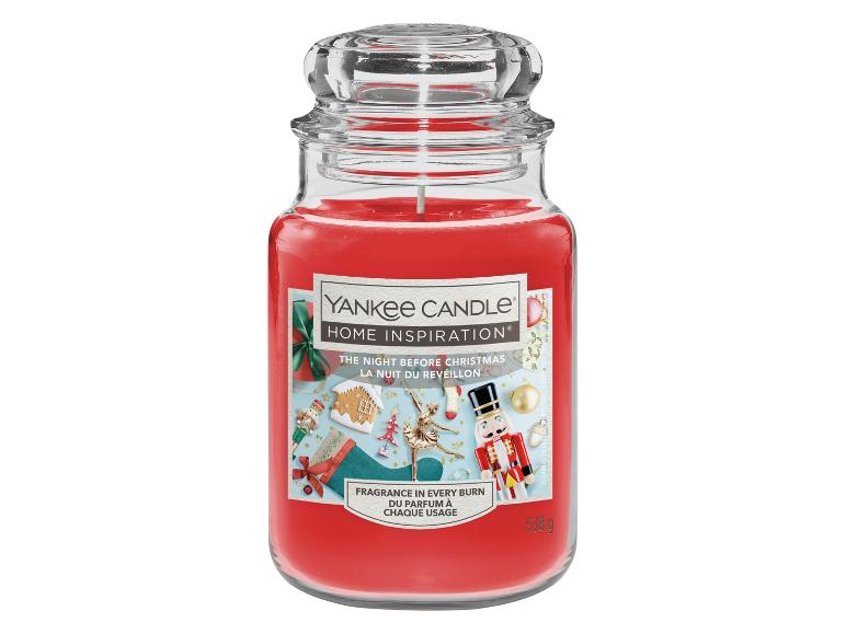 Sviečka Yankee Candle Home Inspiration, vianočná vôňa, v sklenenej nádobe.
