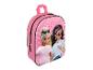Ružový batoh s obrázkom bábik Barbie.
