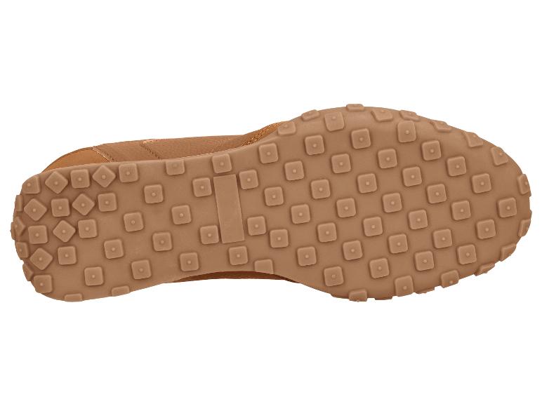 Hnedá podrážka tenisky so štvorcovým vzorom