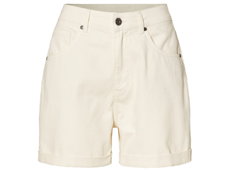 Biele denimové šortky.