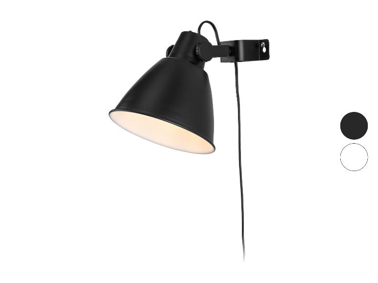Čierna nástenná lampa s kónickým tienidlom a káblom, s čiernymi a bielymi farebnými možnosťami.