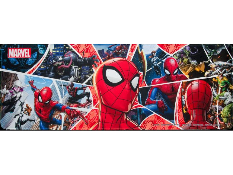 Podložka pod myš s komiksovými superhrdinami a superzločincami.