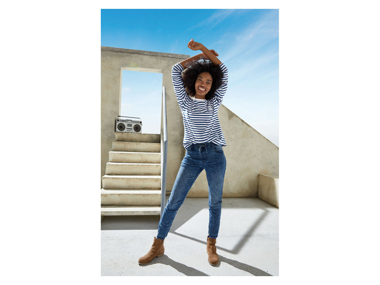 Prejsť na zobrazenie na celú obrazovku: esmara Dámske džínsové tepláky – obrázok 5