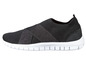 Čierne slip-on tenisky s lesklým pásom.