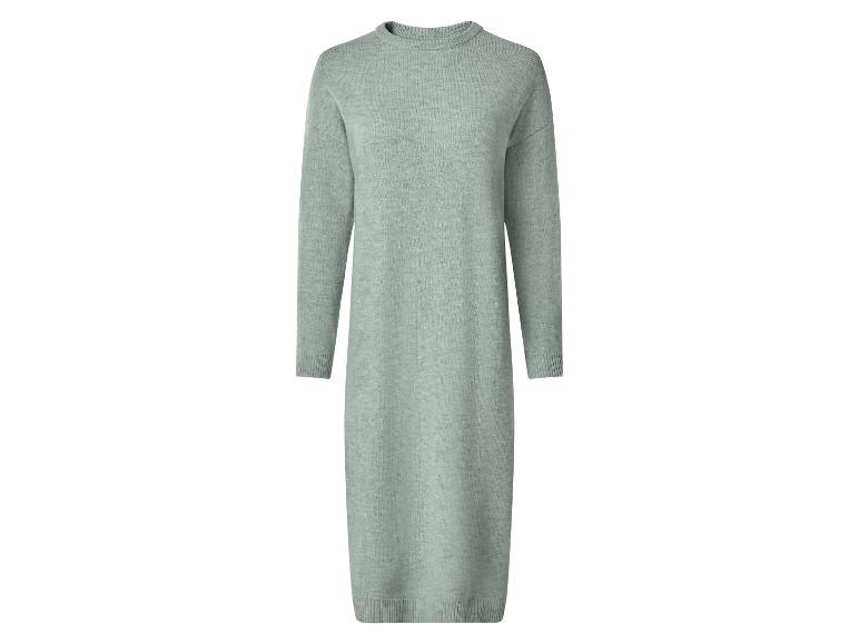 Dlhé pletené šaty vo svetlozelenej farbe