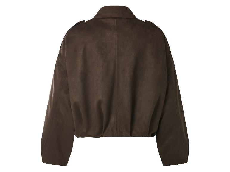 Zadný pohľad na tmavohnedú bomber bundu semišového vzhľadu s náplecníkmi.