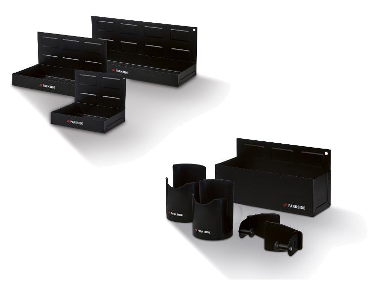Čierne organizéry náradia PARKISDE, vrátane políc a držiakov na poháre.