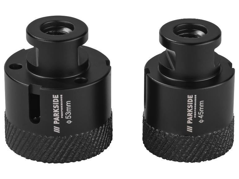 Dve čierne dierovacie píly s priemerom 53 mm a 45 mm.