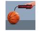 Plnička Ultimate Speed plní basketbalovú loptu.
