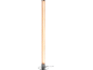 Stĺpová stojaca lampa so zlatými trblietkami, chrómovou základňou a čiernym káblom.