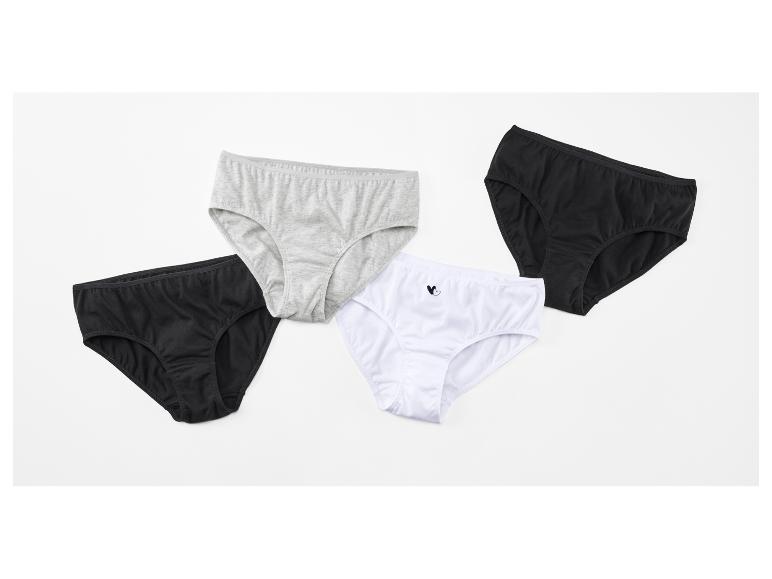 Štyri páry dámskych nohavičiek v čiernej, sivej a bielej farbe, jedny s emblémom srdca.