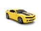 Žltý model auta Chevrolet Camaro Bumblebee Transformer.