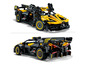 Dve čierne a žlté LEGO Bugatti pretekárske autá.