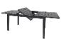 Rozťahovací záhradný stôl s tmavosivou doskou z kompozitu.