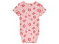 Ružový overal pre bábätko s červenými kvetmi ibišteka.