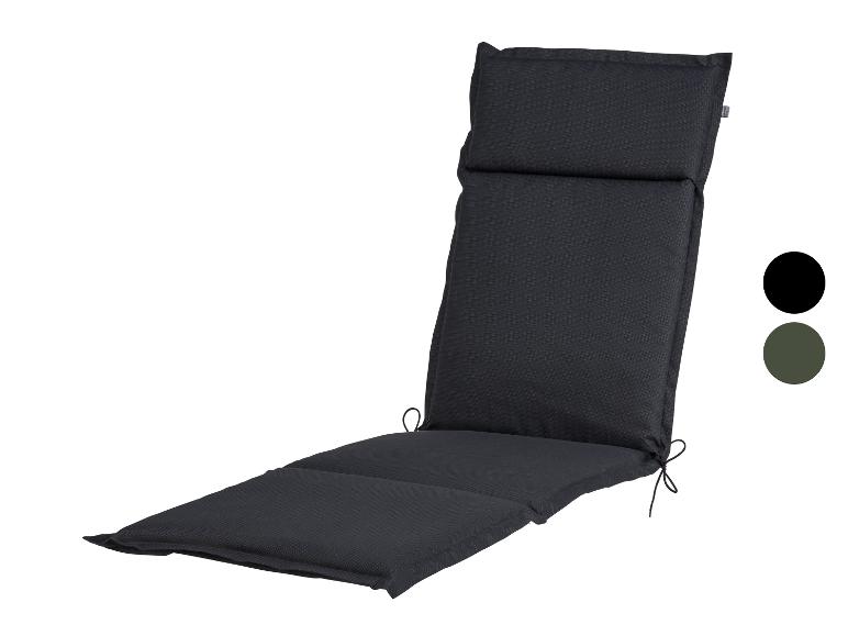 Čierny relaxačný vankúš s extra opierkou chrbta.