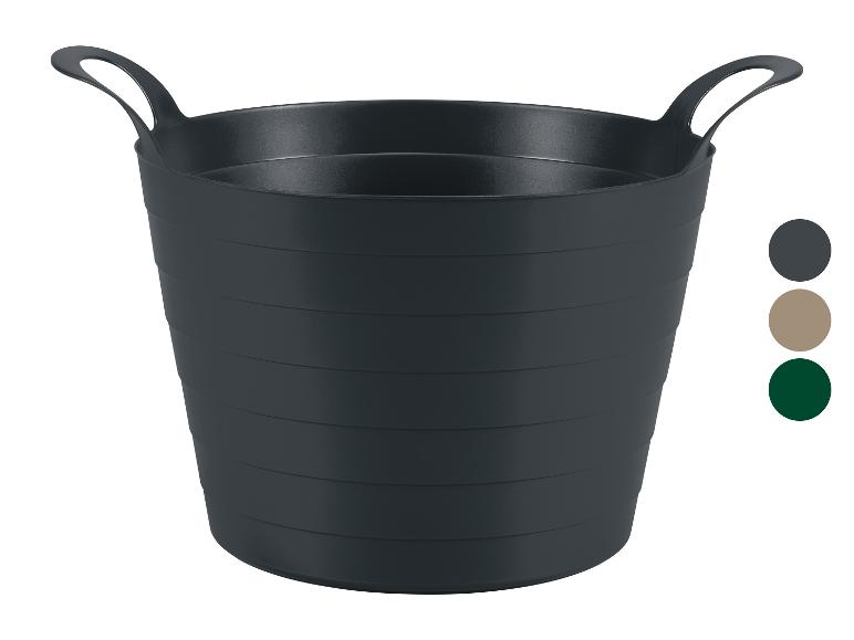 Tmavosivé flexibilné vedro s rúčkami, so vzorkami sivej, béžovej a zelenej farby.