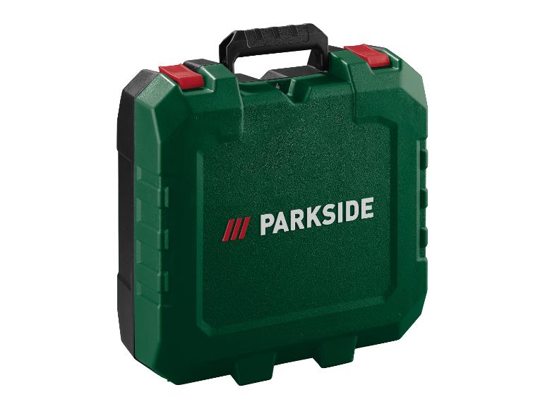 Zelený kufor na náradie Parkside s čiernou rukoväťou a červenými zámkami.