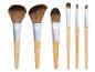 Sada šiestich Cien Beauty make-up štetcov s drevenými rukoväťami.