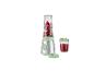 Strieborný mixér SilverCrest s bobuľami a pohárom smoothie.