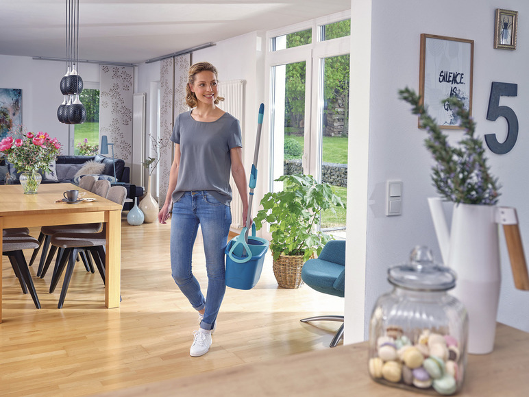Prejsť na zobrazenie na celú obrazovku: LEIFHEIT Upratovacia súprava Clean Twist Disc Mop Ergo – obrázok 13