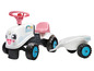Biely traktor Rainbow Farm s prívesom pre deti.