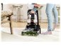Čistenie koberca čističom Bissell PowerWash.