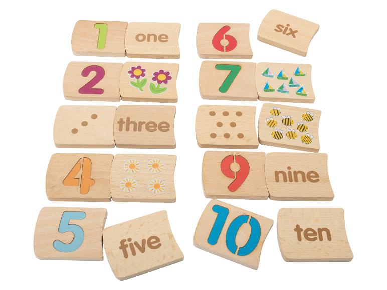 Drevené puzzle s číslami 1 až 10 a zodpovedajúcimi slovami a obrázkami.