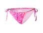 Ružové viazané bikiny s leopardím vzorom.