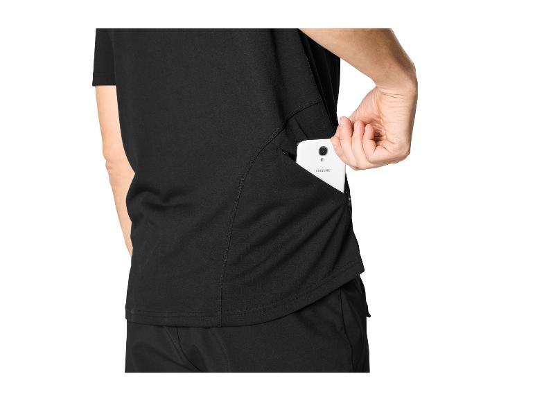 Čierne športové tričko s bočným vreckom na zips, v ktorom je biely smartfón.
